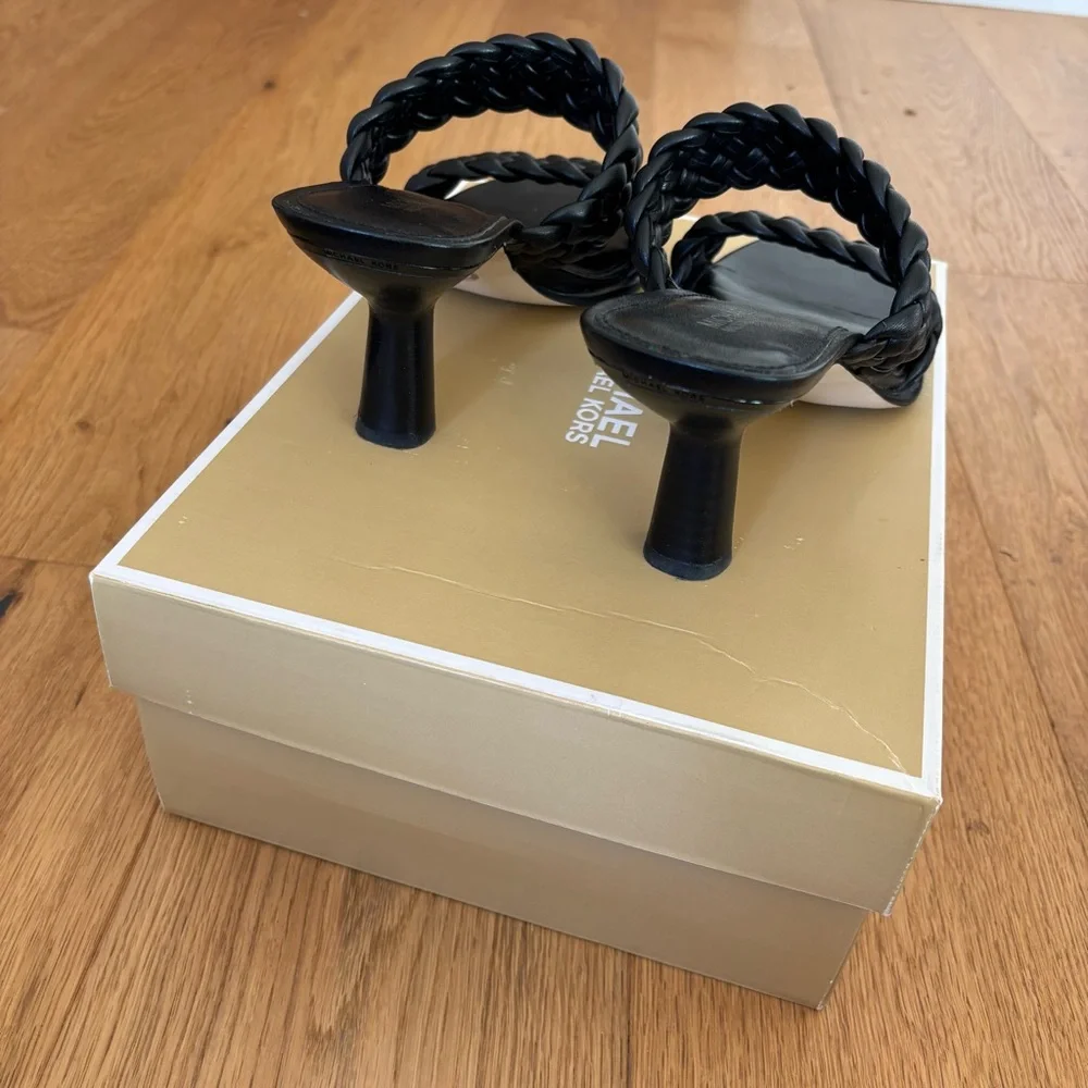 Michael Kors Amelia Braided Mule - Picture 4 of 6